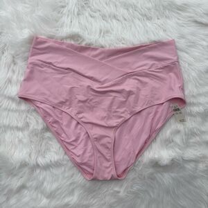 Aerie High Rise Full Coverage Crossover Bikini Bottom
Bloom Size XXL
